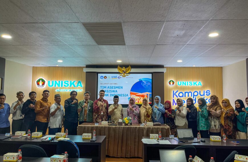 UNISKA KEDIRI RAIH KEPERCAYAAN BANK INDONESIA, BERIKAN BEASISWA UNTUK MENCETAK GENERASI MUDA UNGGUL.