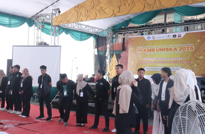 PKKMB UNISKA 2025: DORONG MINAT ORGANISASI MAHASISWA BARU